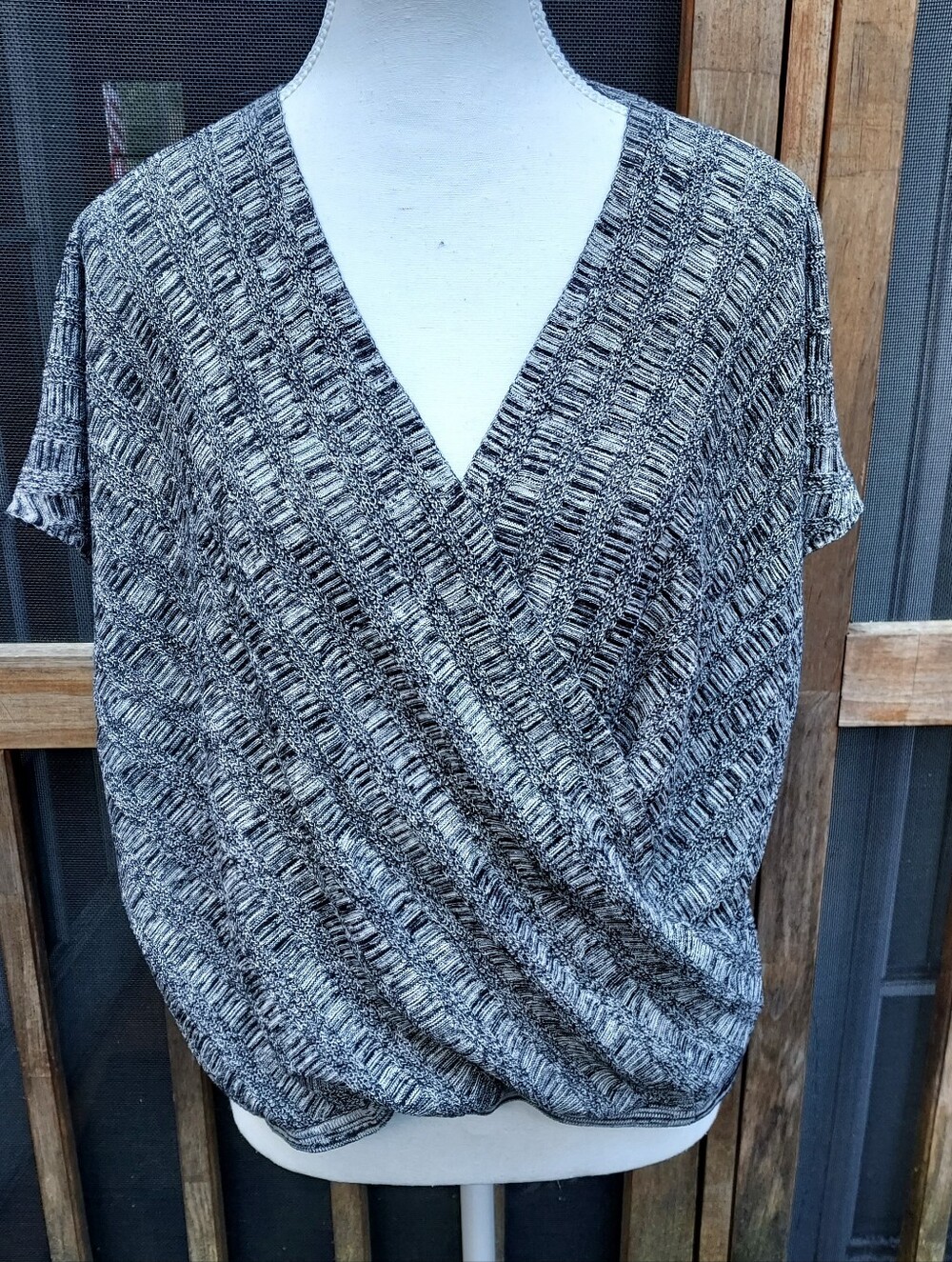 Eileen Fisher M Wrap Top, Vest, Or Topper